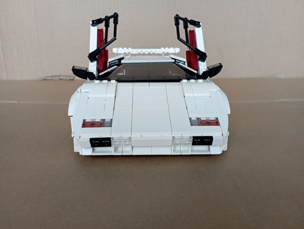 Конструктор автомобіль Lamborghini countach