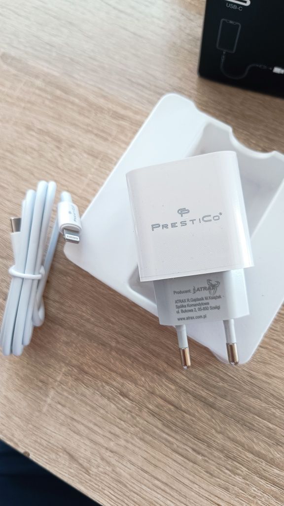 Ładowarka sieciowa USB Typ C USB-C PD Power Delivery QC 3A 20W biała