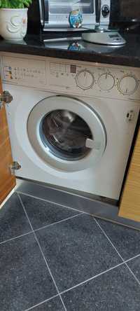 Maquina de lavar e secar roupa Nardi.