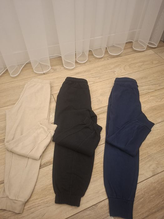 3x dresy, joggery rozmiar 122