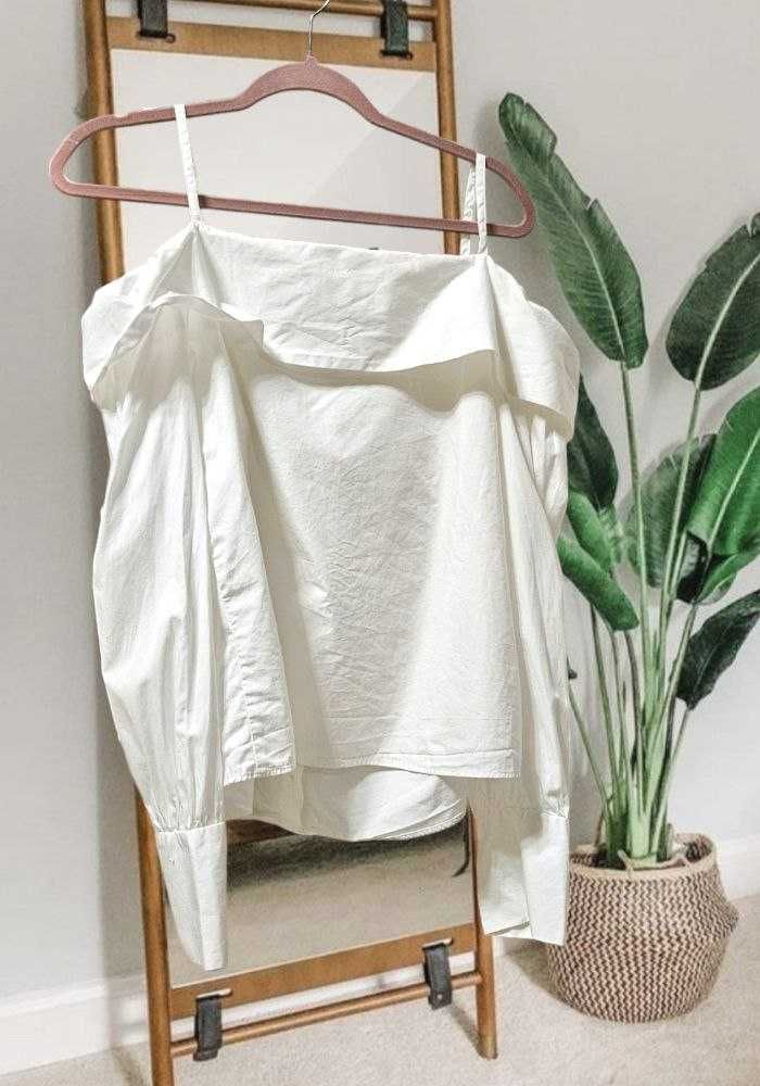 белая рубашка-блуза с открытыми плечами Zara р. р. М/L
