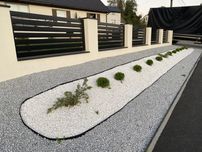 Brama nowoczesna , przesuwna , przesła montaz