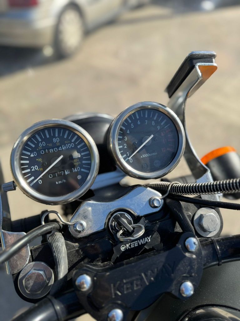 Keeway superlight 125 como nova