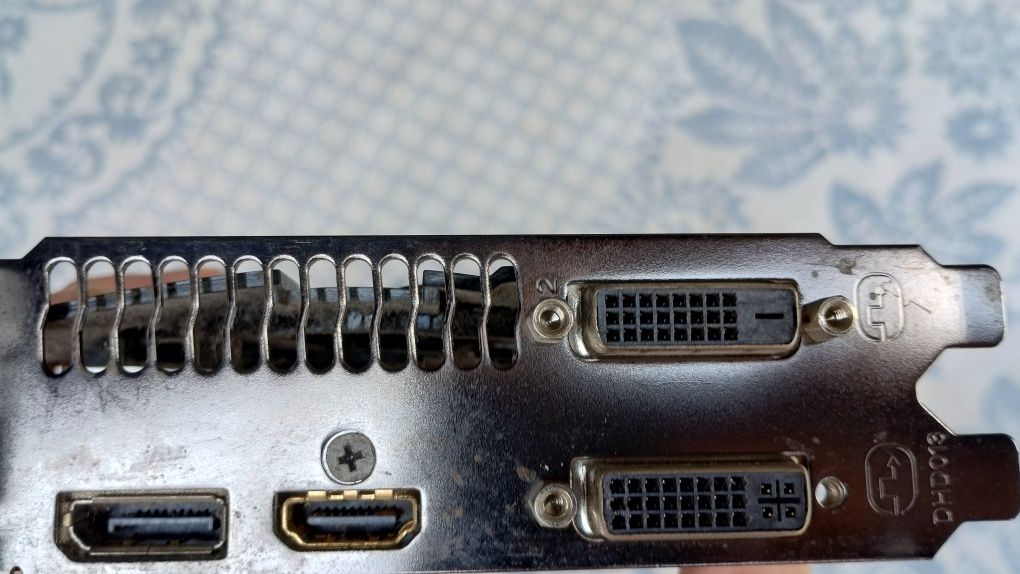 GTX 660 TI 3GB Gigabyte, Полурабочая, видеокарта