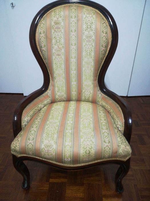 Cadeirão bergere em bom estado
