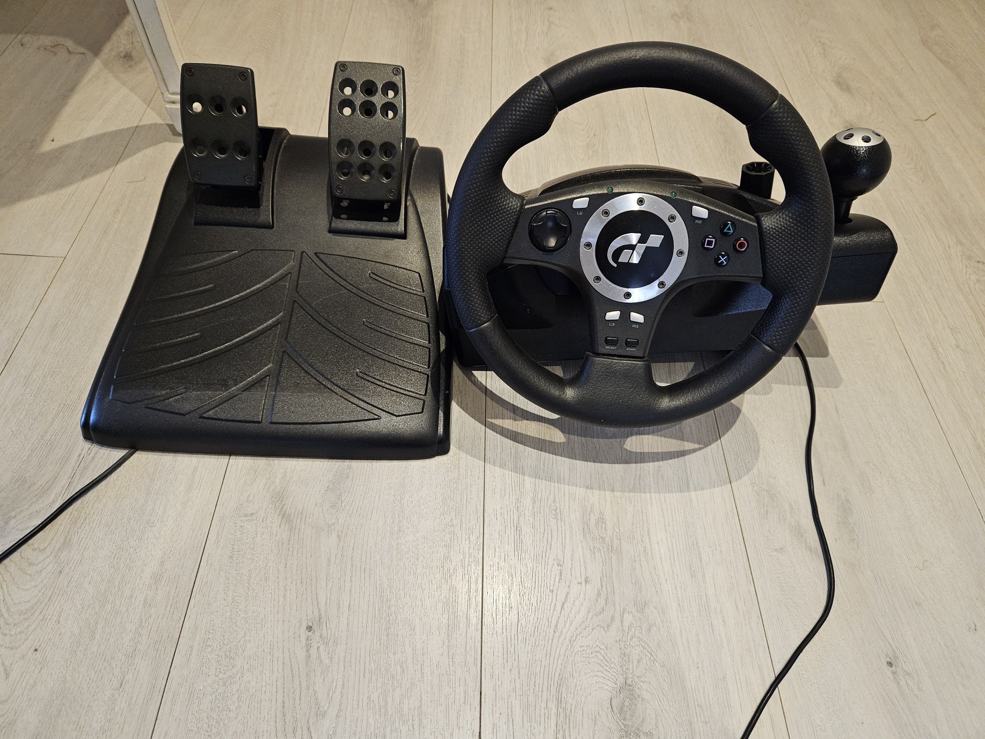 Volante logitech ps3