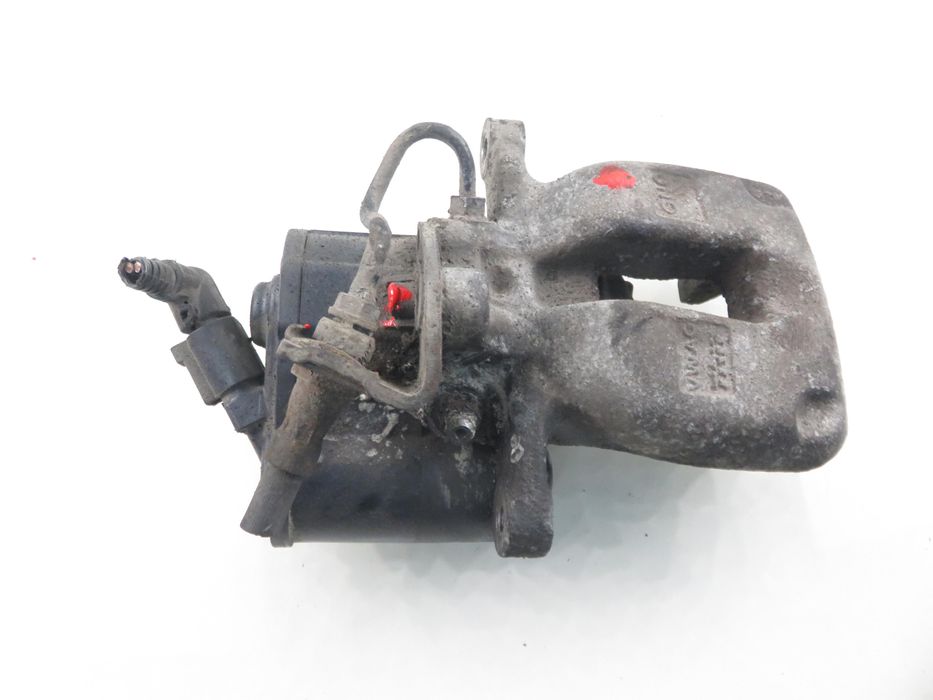 Zacisk Prawy Tył Vw Passat B6 Variant (3c5) 1.9 Tdi - Bxe