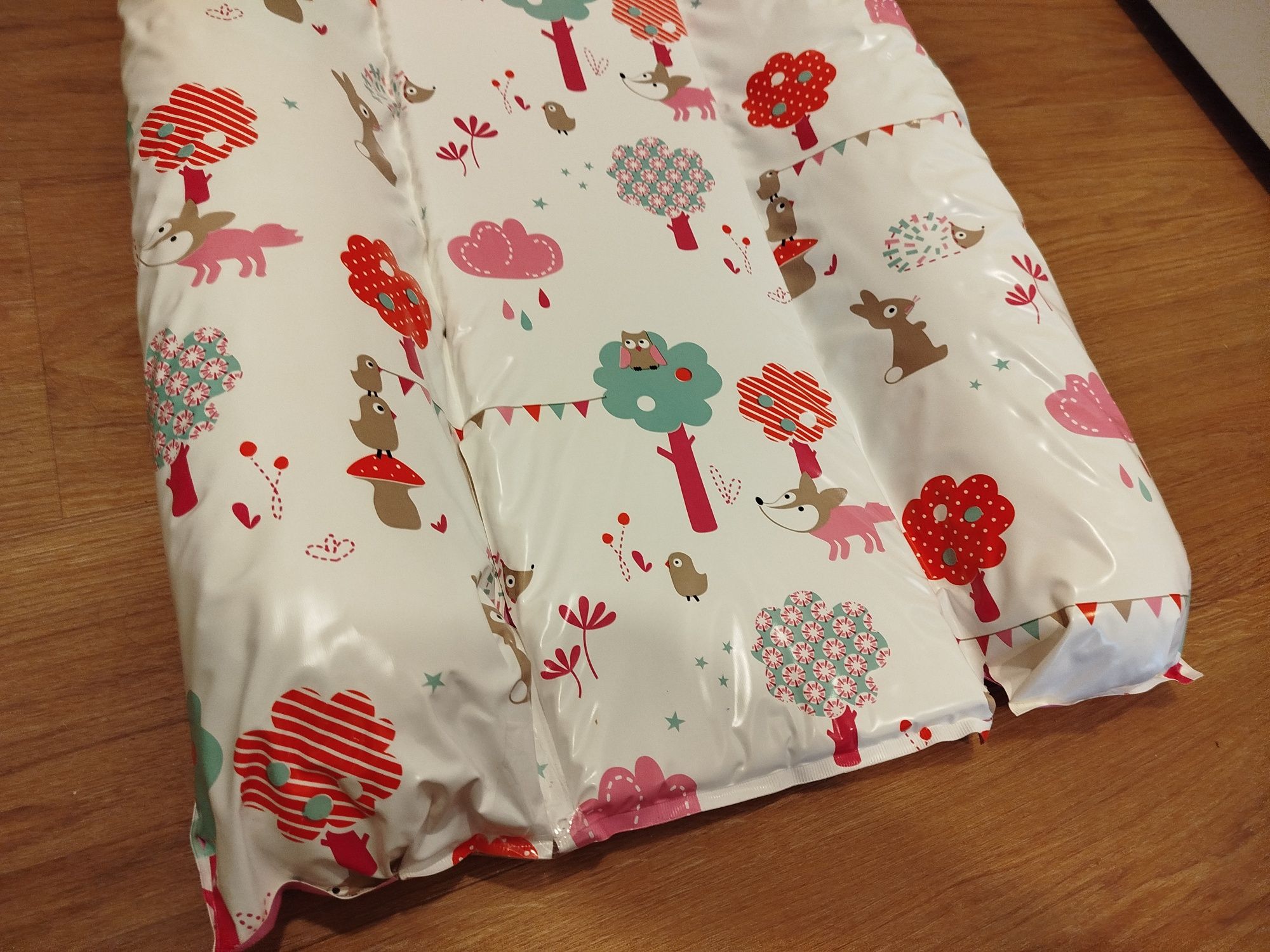 Changing mat in good condition
