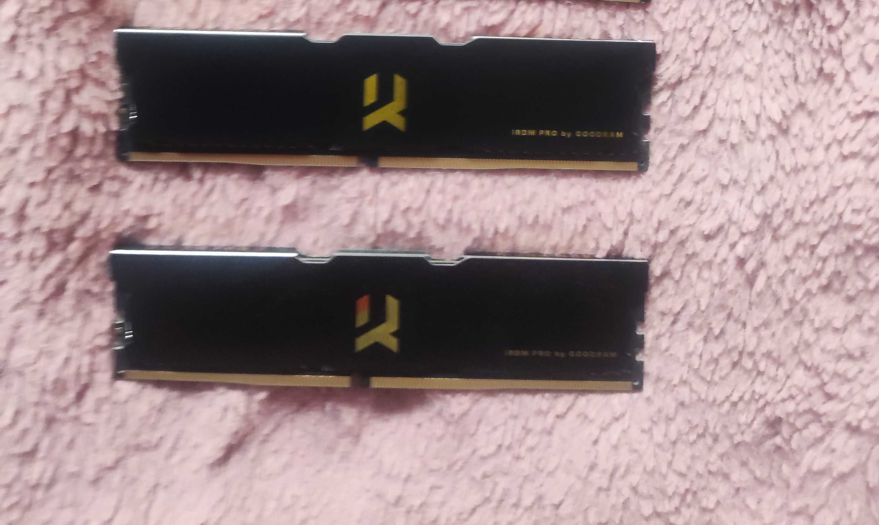 Pamięć DDR4 IRDM PRO 16/3600 (2*8GB) 17-19-19