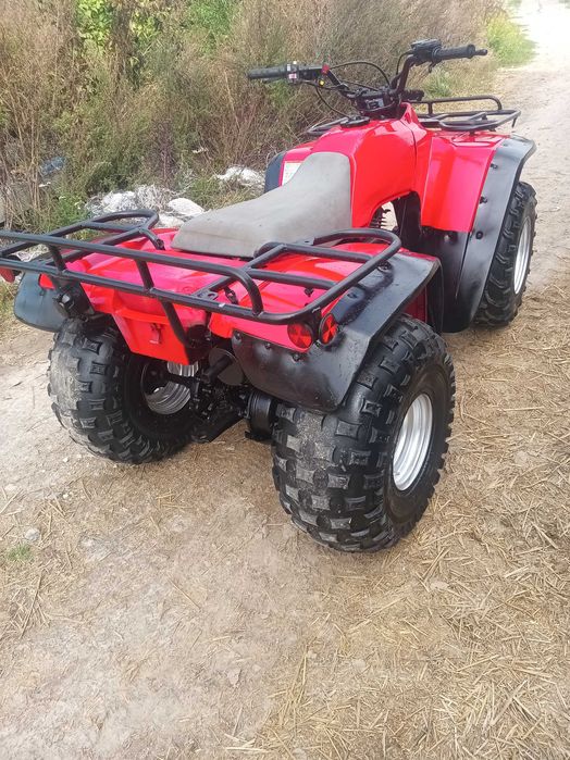 Honda big Red 300 2x4  transport gratis