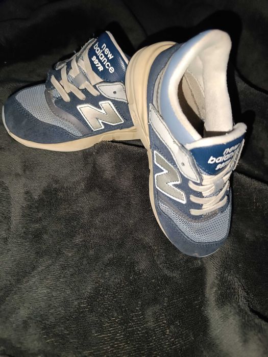 Tênis new balance  n° 25.5