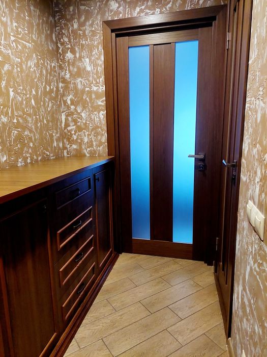 Дзвоніть С. Амброса, 72 Нові ортопед. ліжка Автостоянка