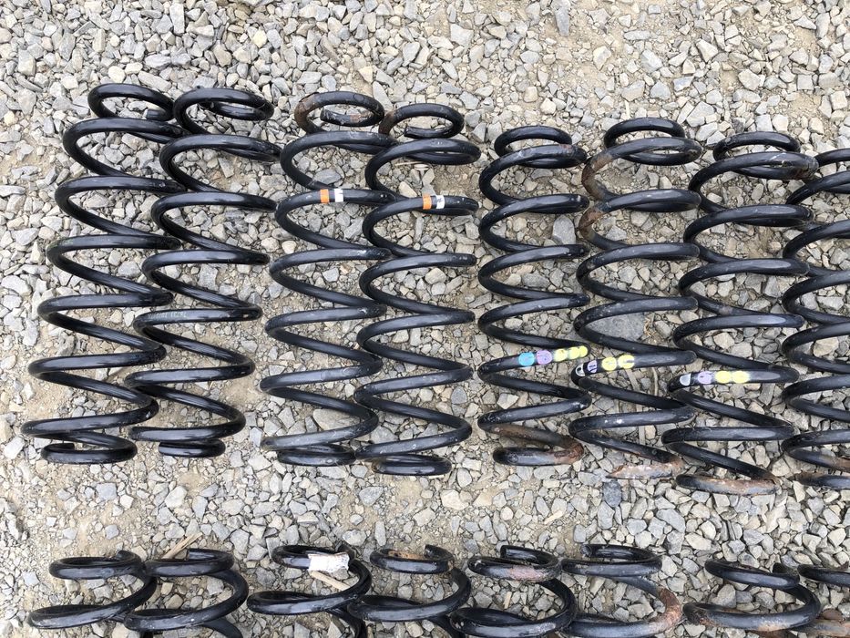 Задние пружини Passat B6 задні пружини Пассат Б6 седан універсал