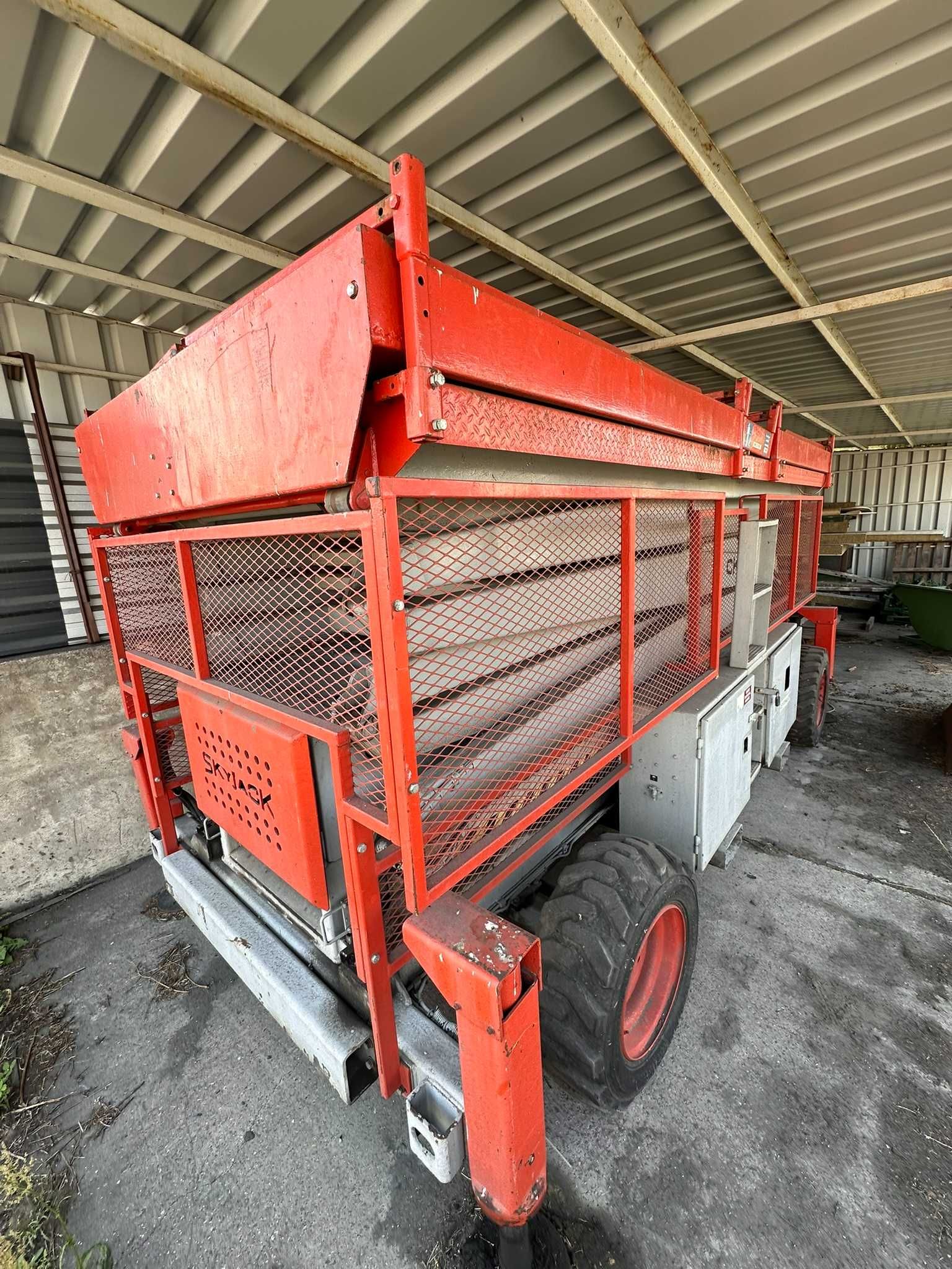 Podnośnik nożycowy Skyjack SJ9250 17,2m