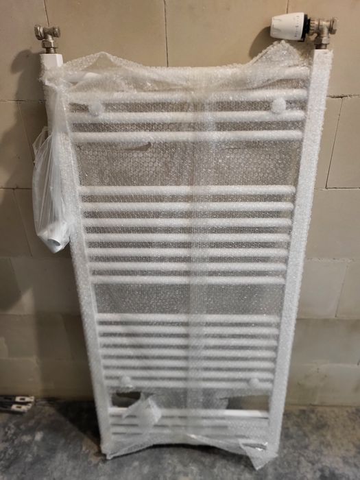 Nowy Kaloryfer łazienkowy duży 128cmx 59,5cm