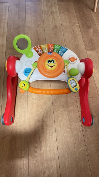 Chicco ginásio cresce e caminha