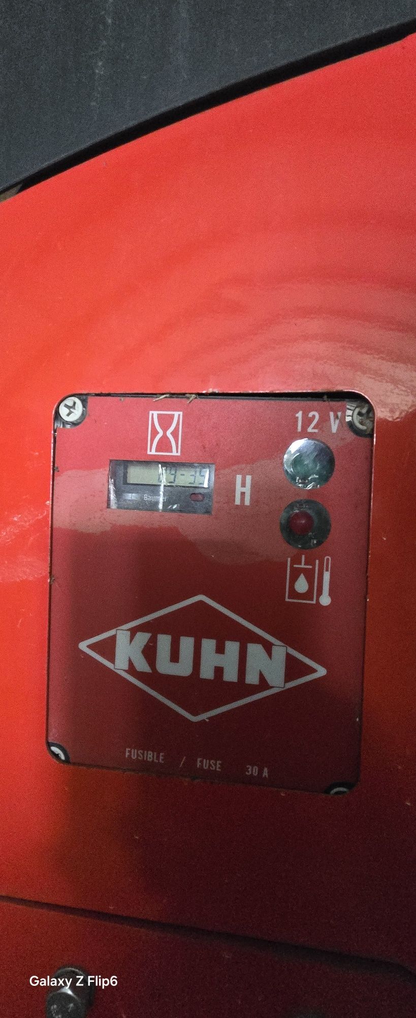 Kosiarka na teleskopie  kuhn Agri