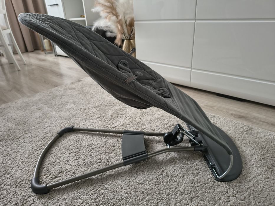 Sprzedam leżaczek BabyBjorn