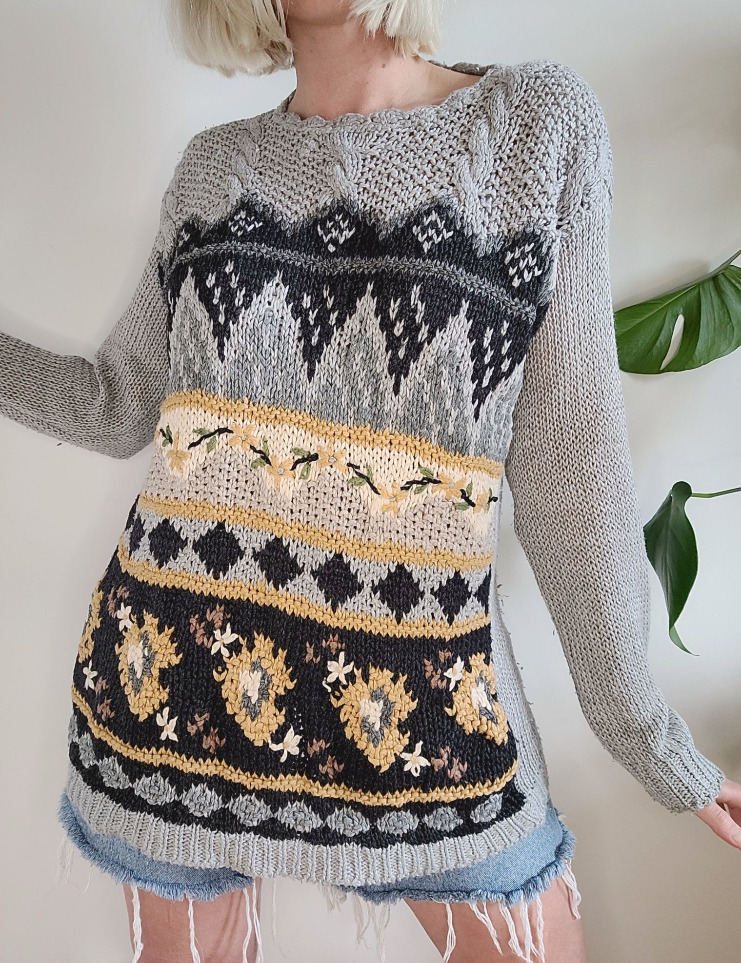 Szary sweter w kwiaty cottagecore ramia unikat vintage