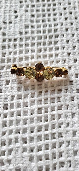 Broche de madrepérola artificial