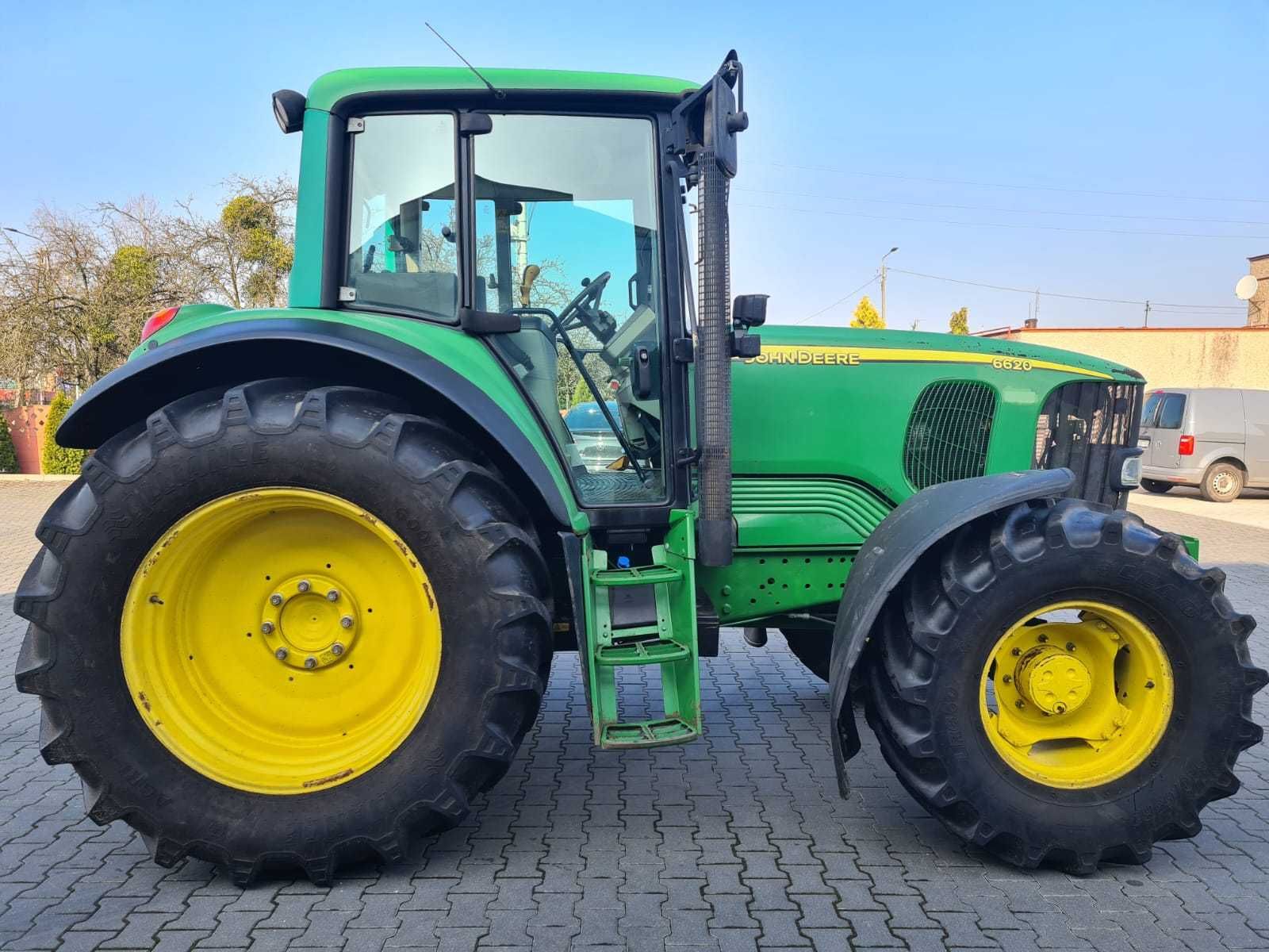 Ciągnik John Deere 6620 zwykła pompa