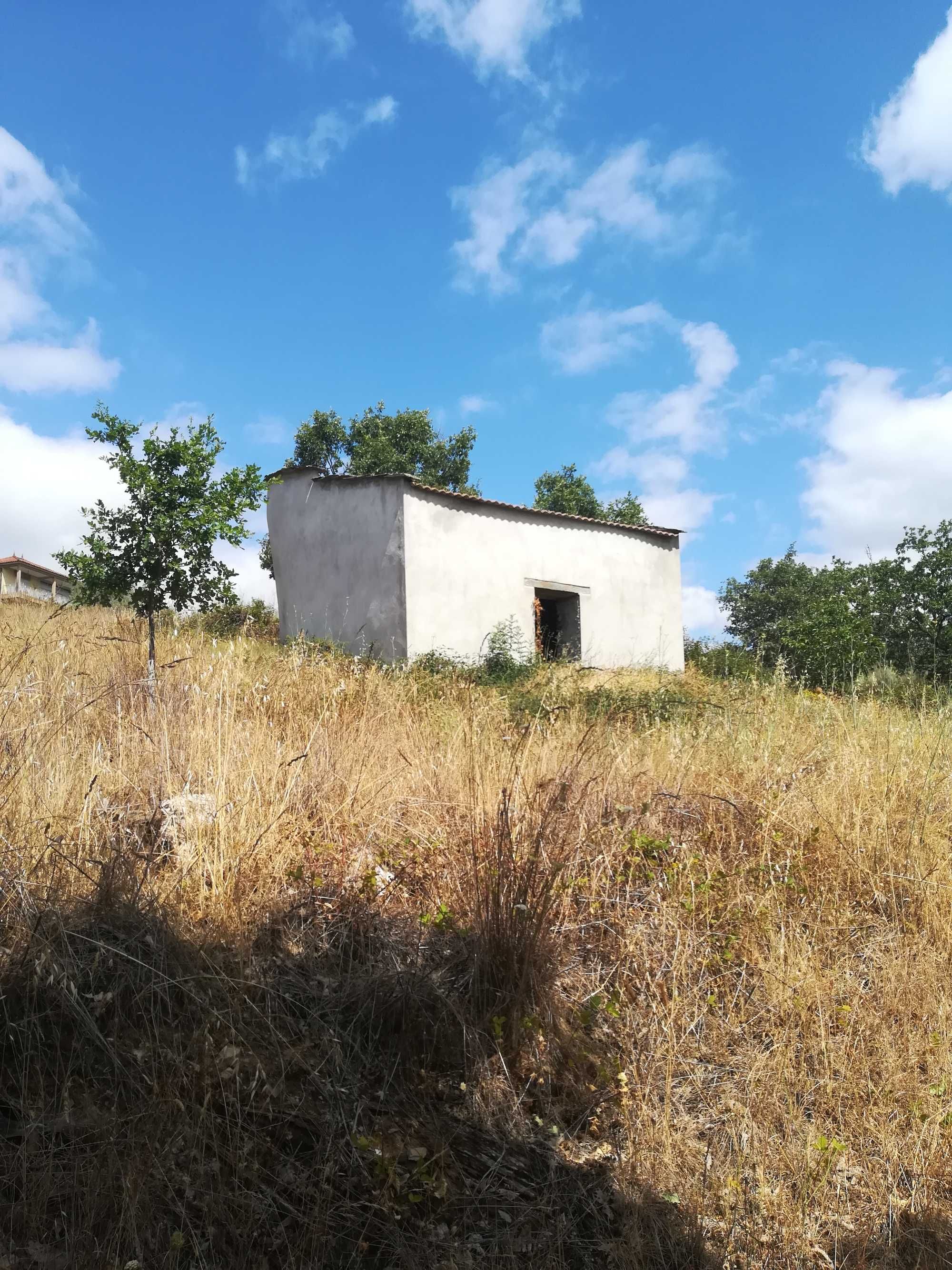 Terrenos urbanos em Quintanilha, Bragança, com 17.000m2