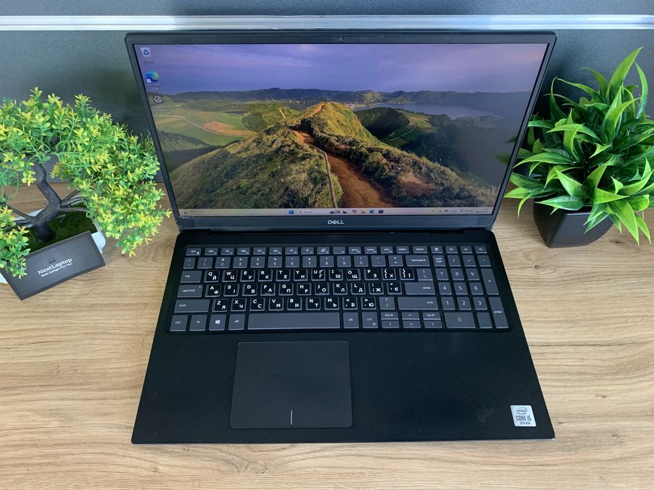 Ноутбук DELL vostro 15" FHD i5 10 th 12/256 GB !