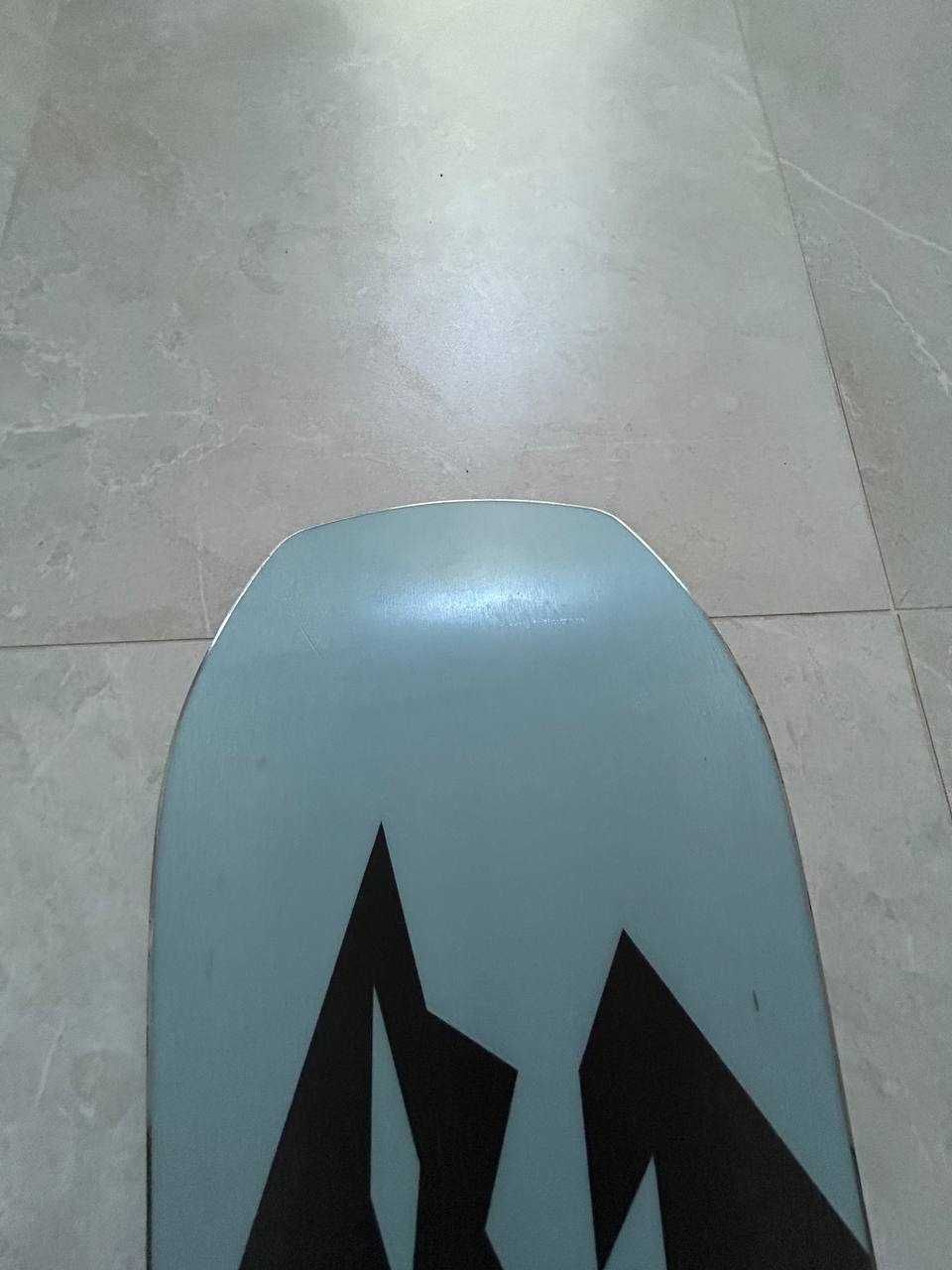 Deska snowboardowa Jones Mountain Twin 154cm rok 23/24