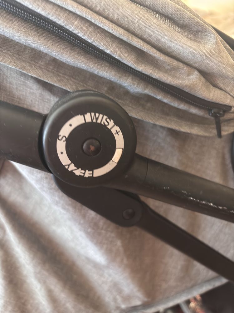 Cybex Easy S Twist +