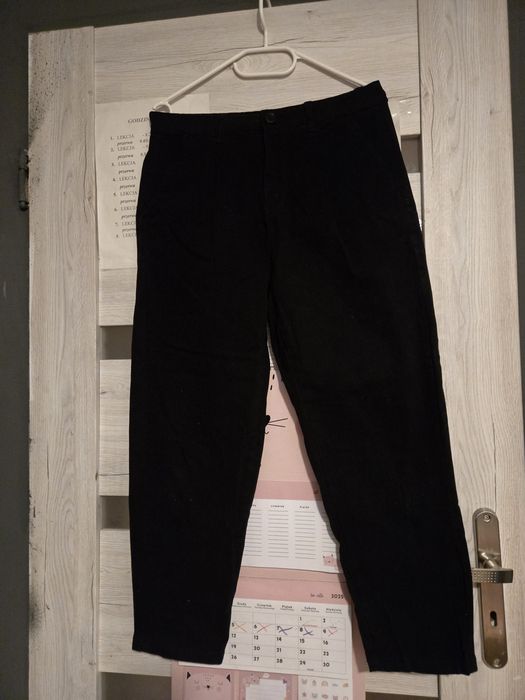 Czarne spodnie damskie