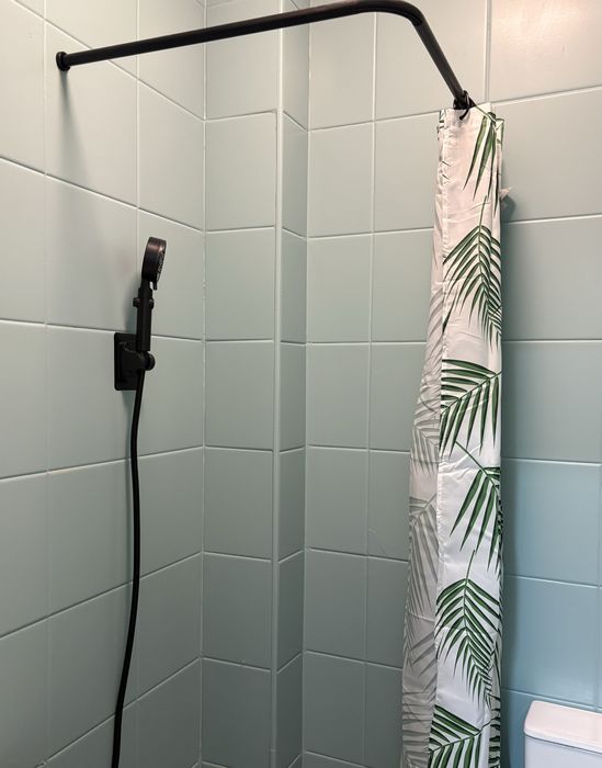 Pequena Loja / Estúdio / Quarto