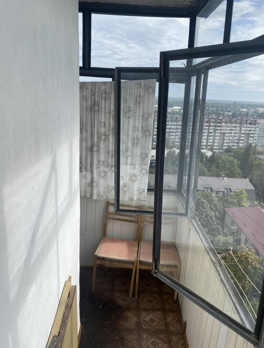 2к.Космос. Цегляний будинок. Окремі кімнати.