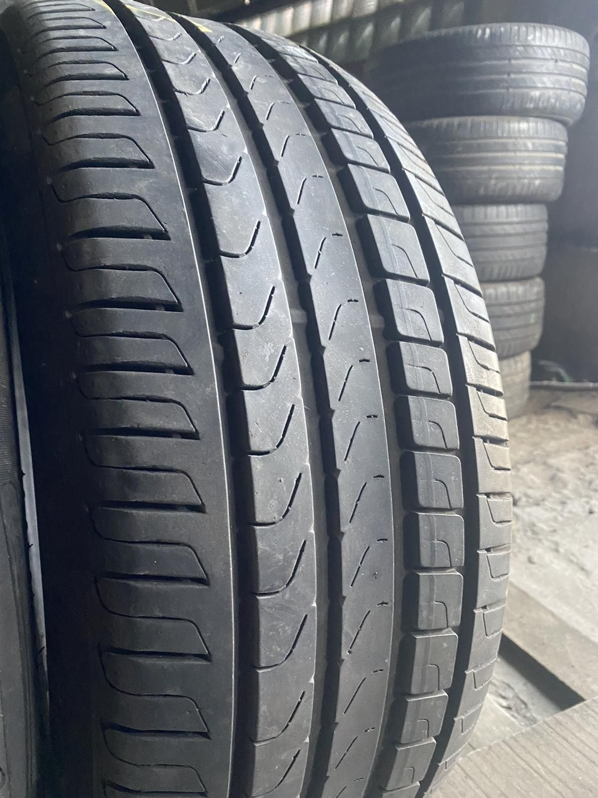 235.50.18 Pirelli 2шт лето БУ склад шины резина из Европы 50 R18