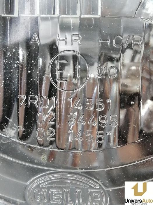 FAROL DIREITO VOLKSWAGEN GOLF II 1989 -