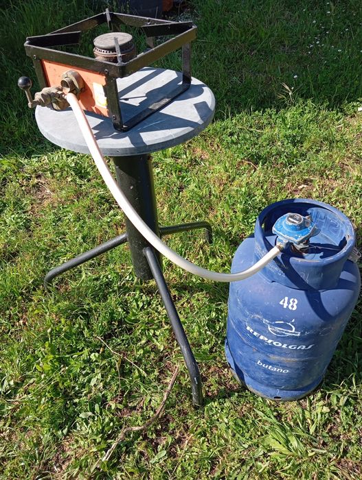 Fogão industrial com bancada botija de gaz e redutor