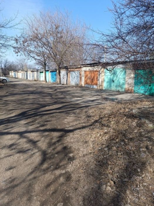 Сдается гараж в обществе Нива