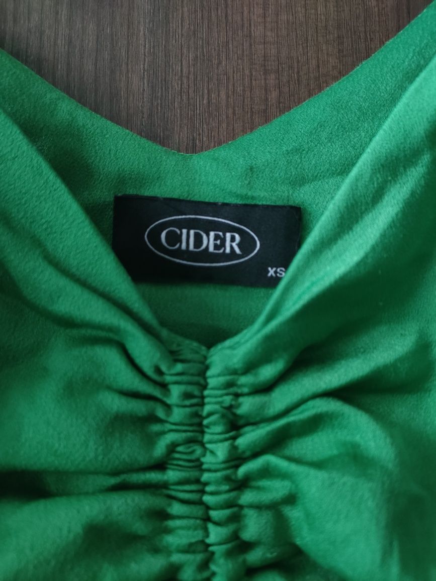 Prześliczna zielona sukienka na ramiączkach zielona sukienka XS Cider