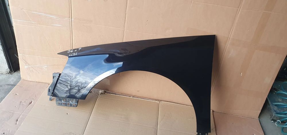 Błotnik lewy przód przedni lewy VW Passat B6 LC9X