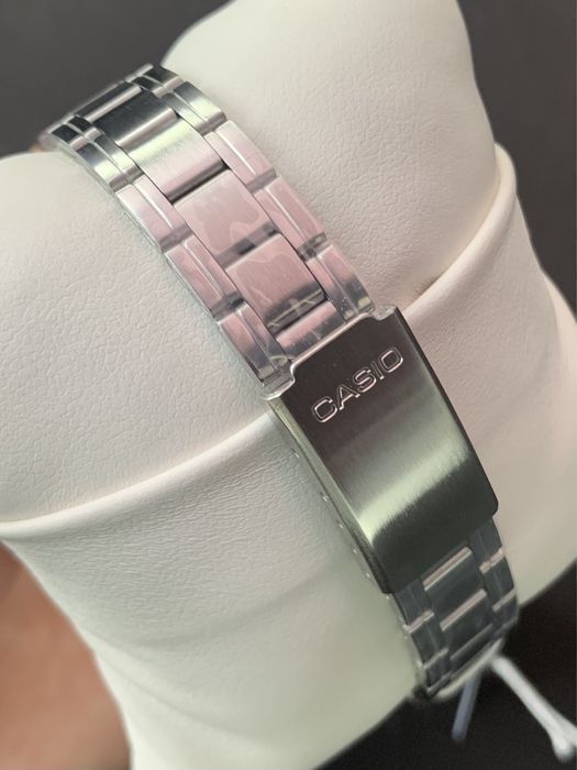 Годинник жіночий Casio LTP-V001D-7B Оригінал Гарантія Часы женские