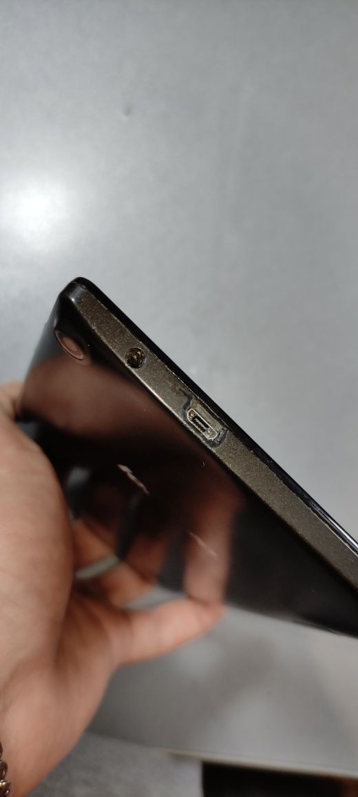 Планшет Lenovo TAB 2 A7-20F
