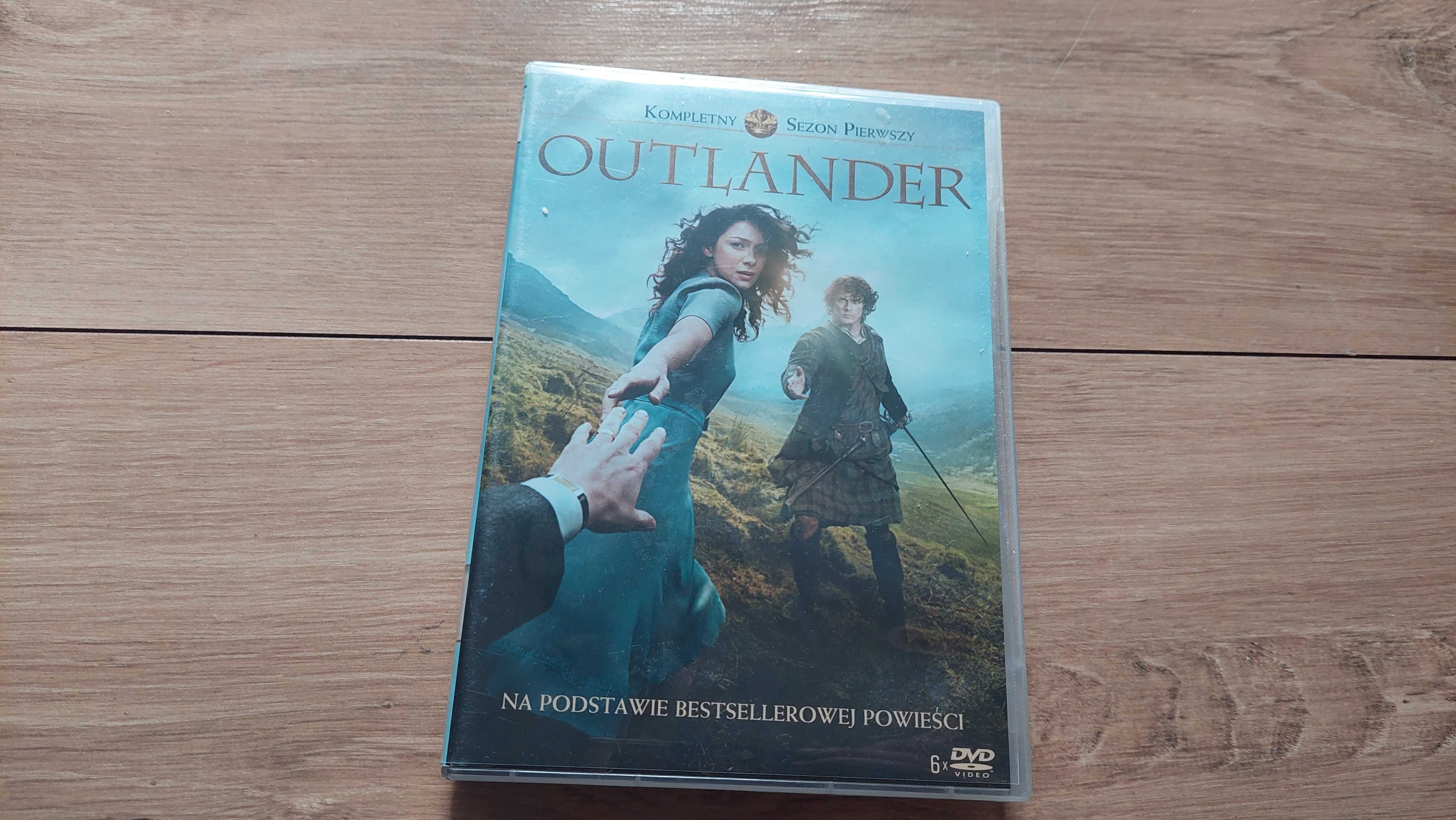 serial na DVD Outlander - Sezon 1  KOMPLET