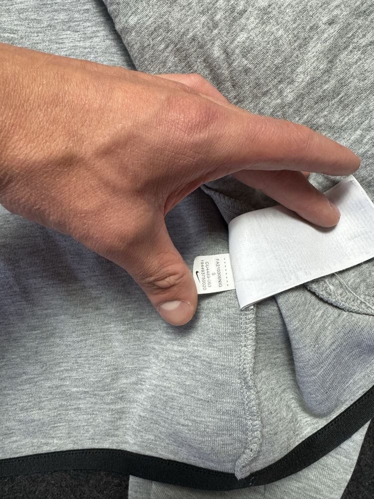 Nike Tech Fleece олімпійка розмір С-М