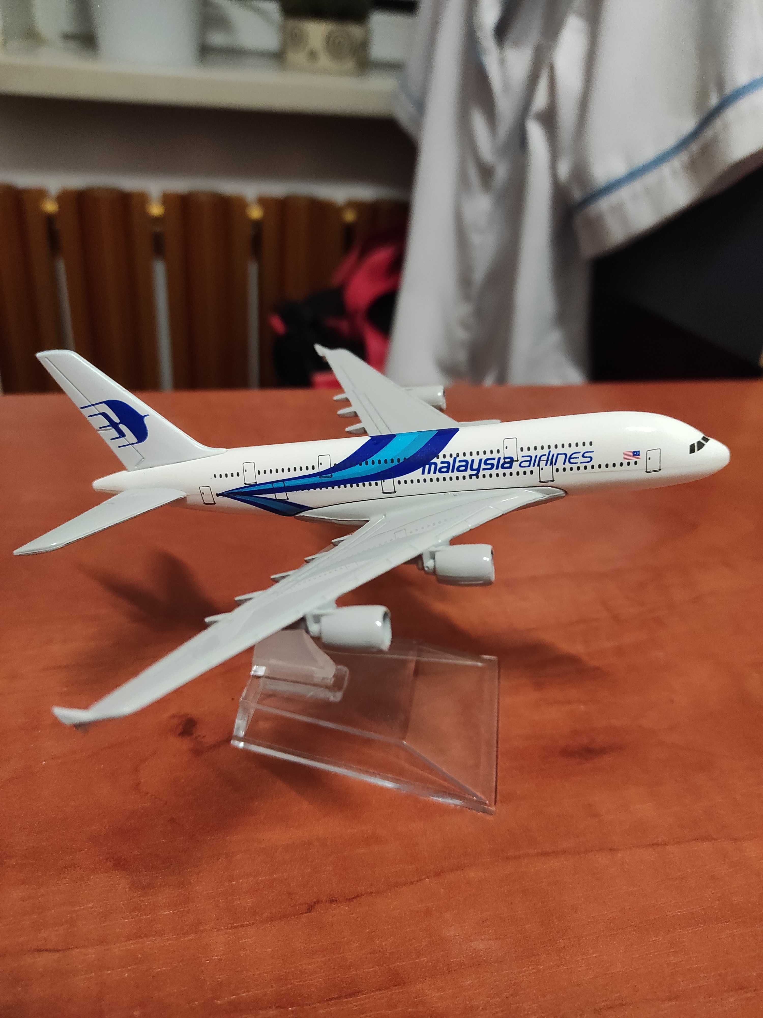 Nowy metalowy model samolotu A380