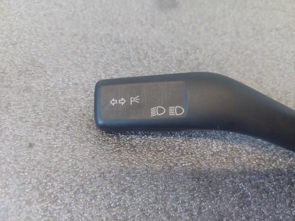 Conjunto / manetes de luzes e limpa vidros VOLKSWAGEN Golf V (1K1)