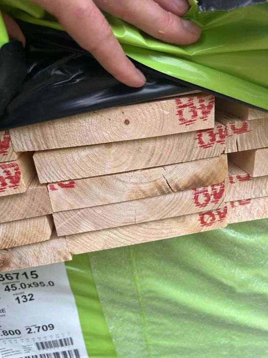 Deska 28x170 4,8m strugana suszona komorowo świerk skandynawski Sodra