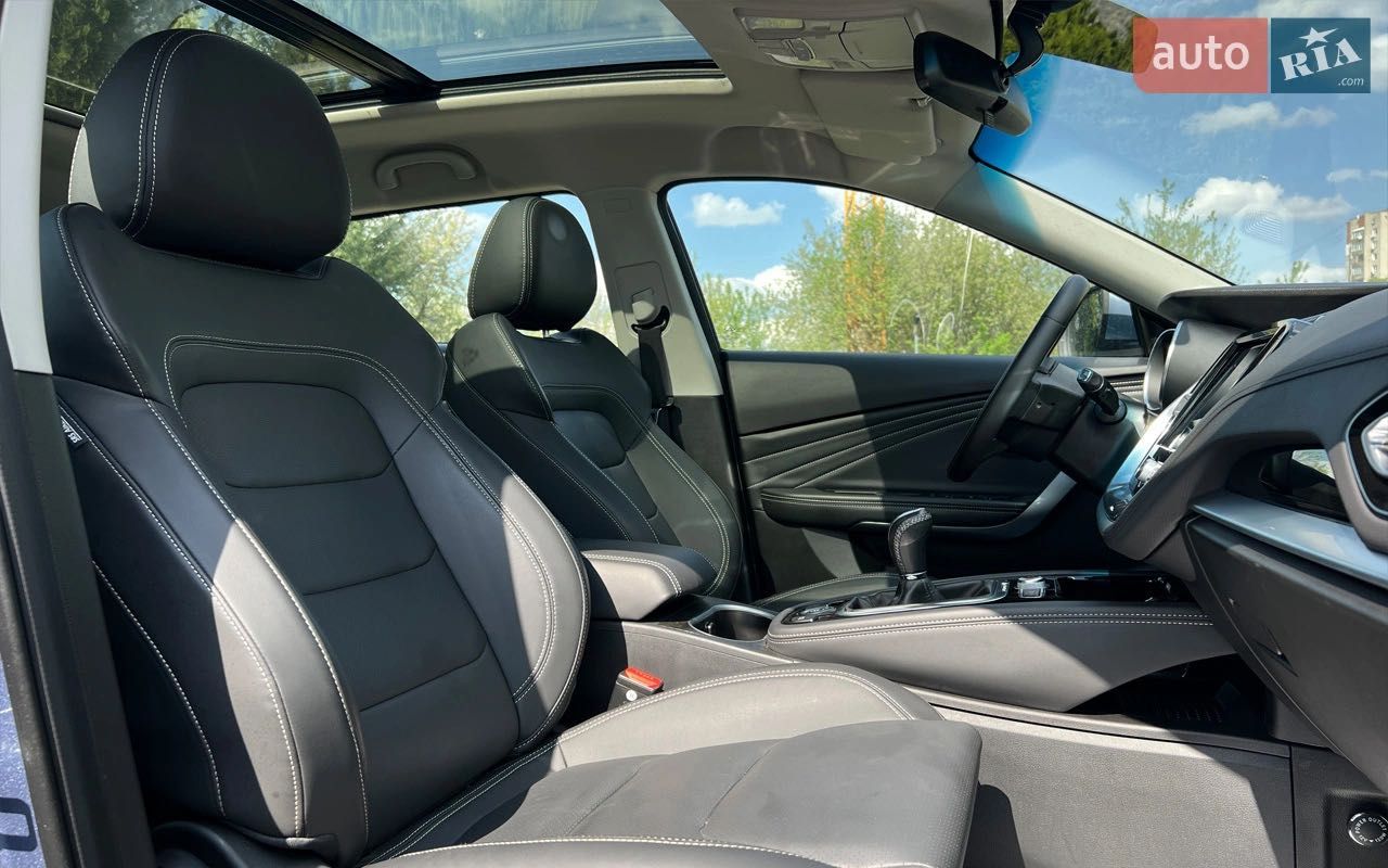 Автомобіль Chery Jetour x70