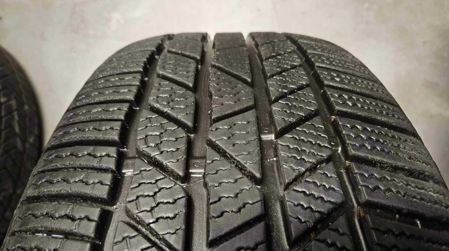 2x 235/55R17 103V XL Continental WinterContact TS830P / 2x 7mm