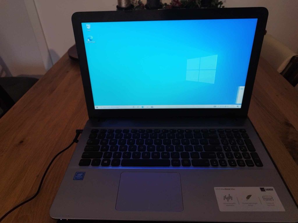 Laptop Asus 15.6