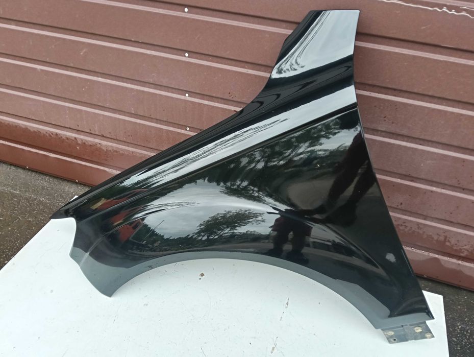 Błotnik Lewy Przód Przedni Audi Q7 4L LZ9Y Idealny w kolor Przedlift