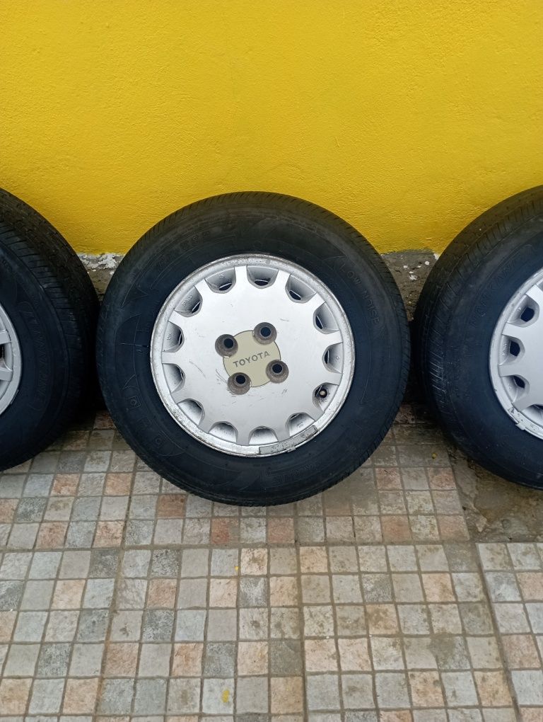 5 jantes com pneu 4×100 R13